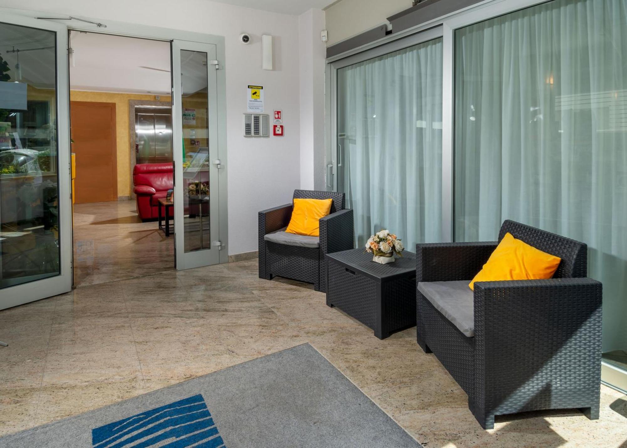 Residence Marzia Rimini Extérieur photo